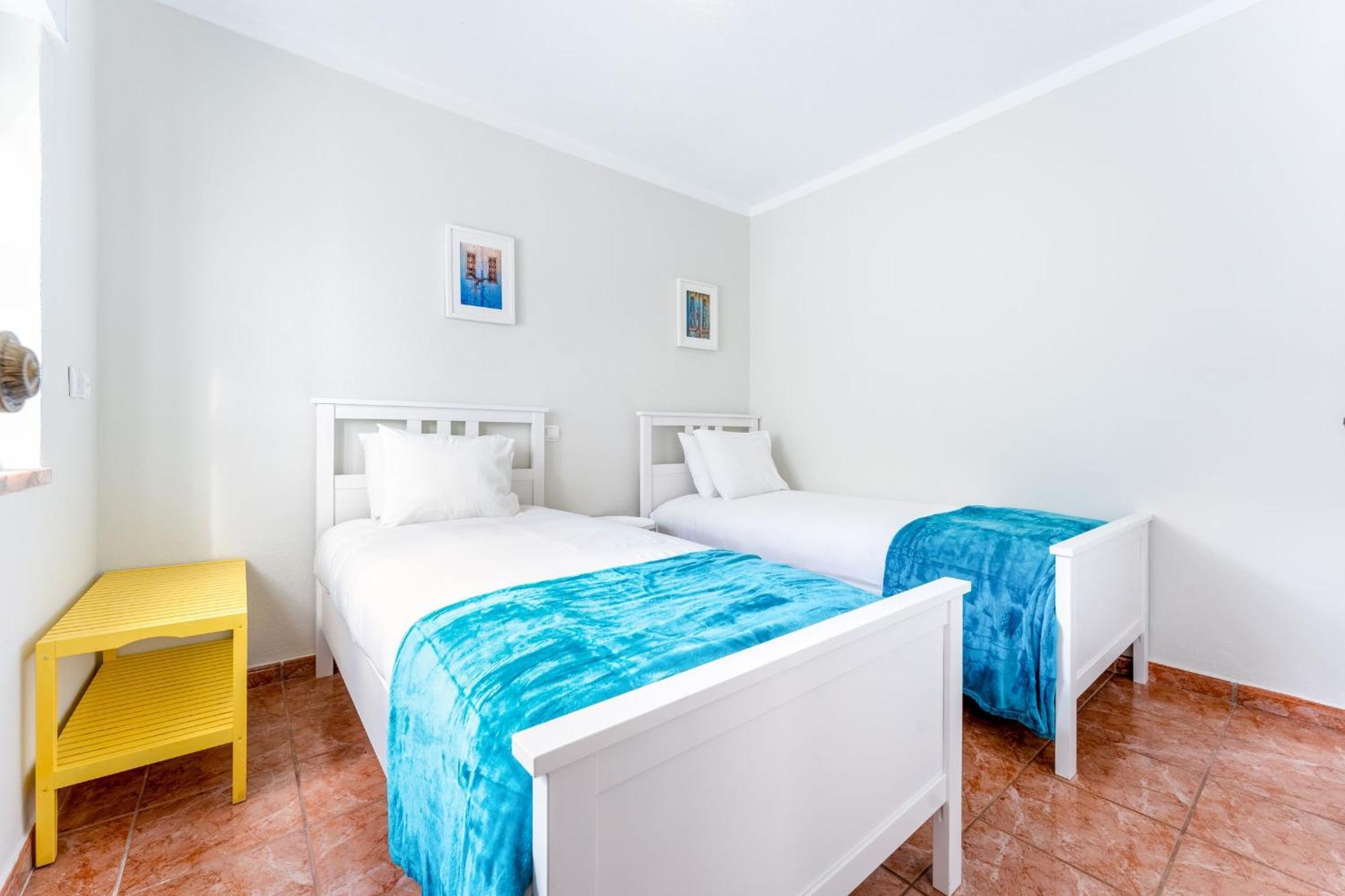 Comfy Flat W/ Rooftop Beach View By Lovelystay Burgau Eksteriør bilde
